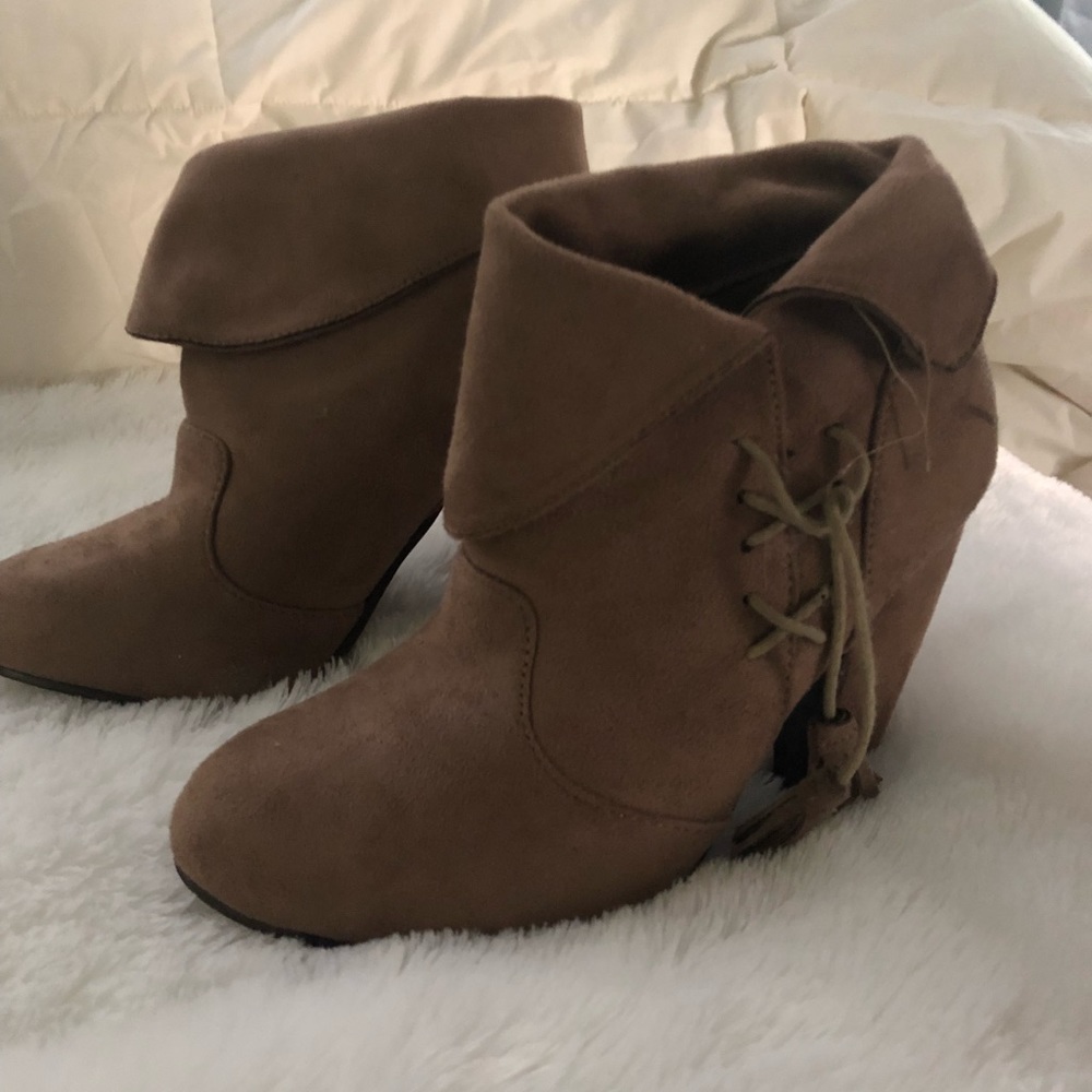 Ankle booties